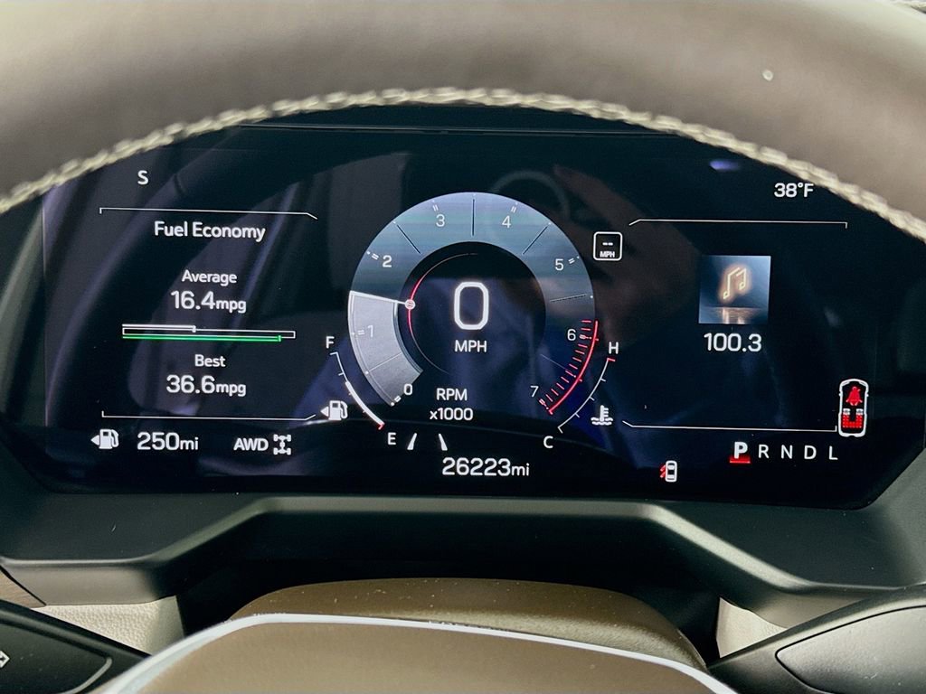 Used 2024 GMC Acadia Denali image 12