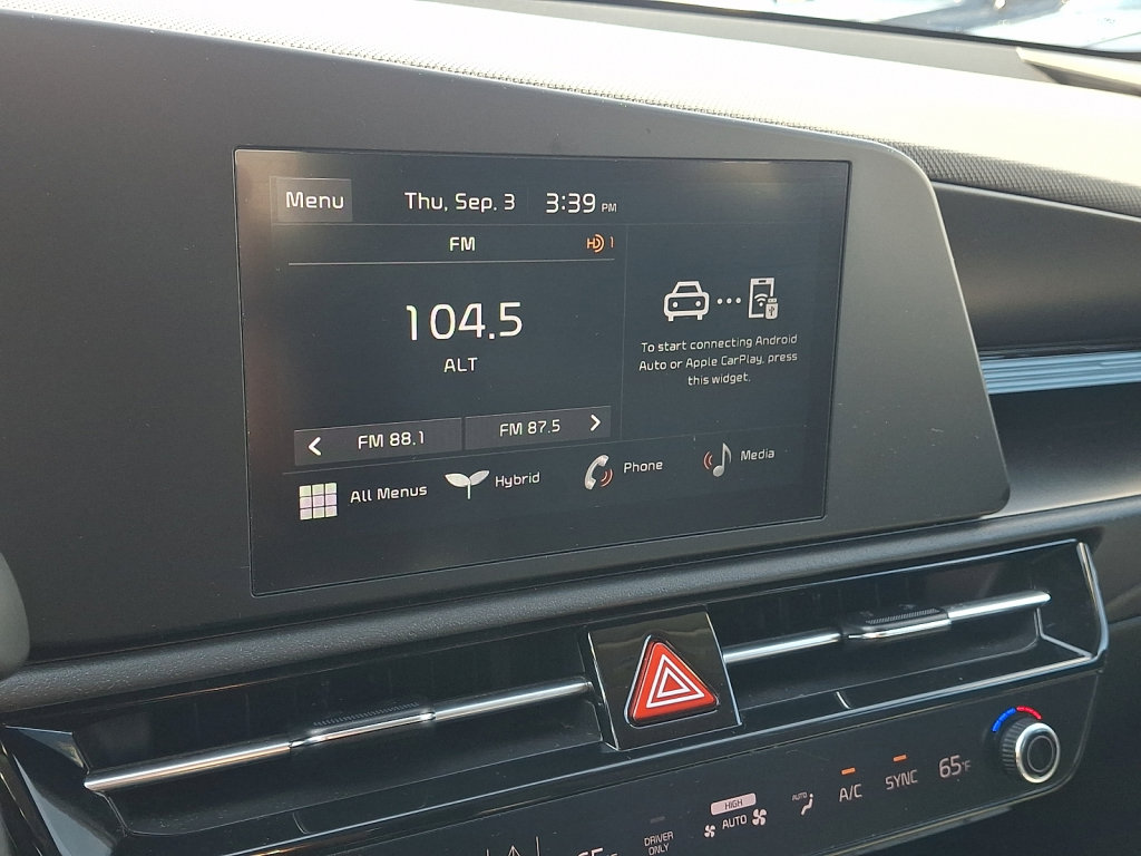 Used 2023 Kia Niro LX FWD image 34