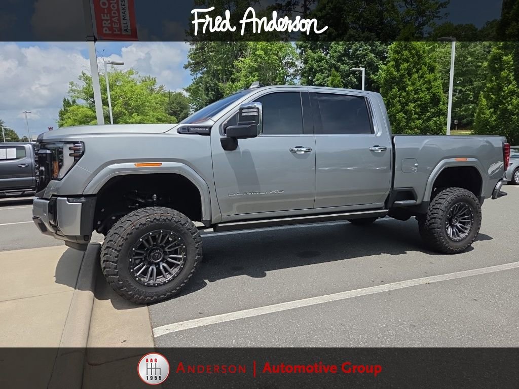 Used 2024 GMC Sierra 2500 Denali Ultimate AWD/4WD image 1