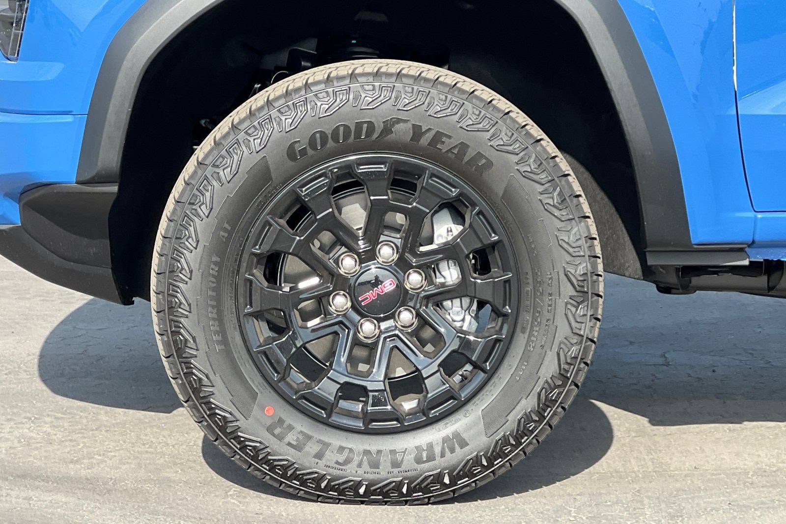 New 2026 GMC Canyon Elevation RWD image 27