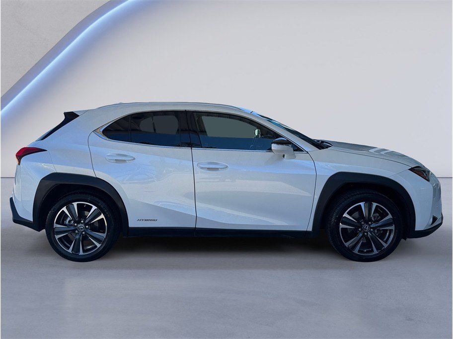 Used 2021 Lexus UX 250h w/ Accessory Package (Z2) AWD/4WD image 7