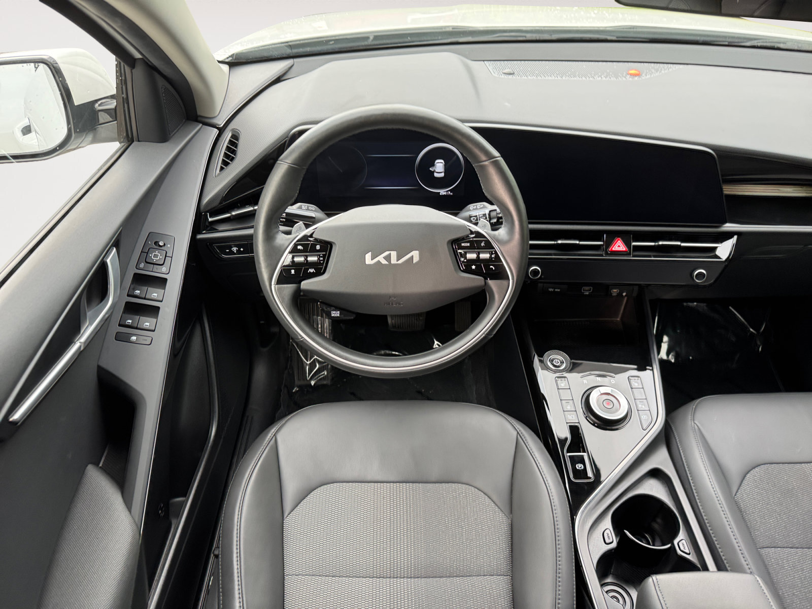 Used 2023 Kia Niro Wind w/ Wind Preserve Package FWD image 11