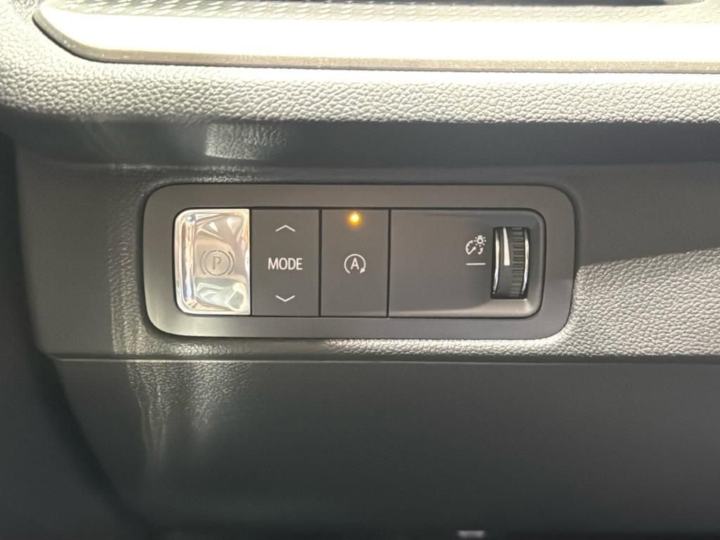 New 2025 Chevrolet Traverse LT w/ LPO, Floor Liner Package image 29