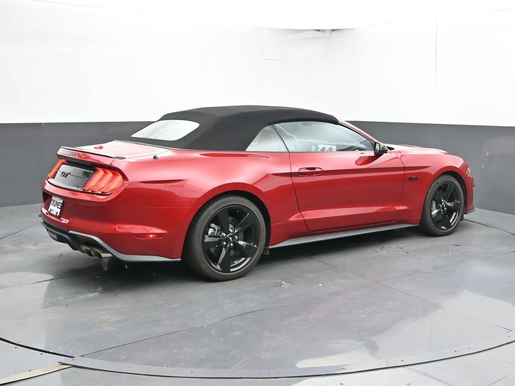 Used 2022 Ford Mustang GT Premium w/ Black Accent Package RWD image 3