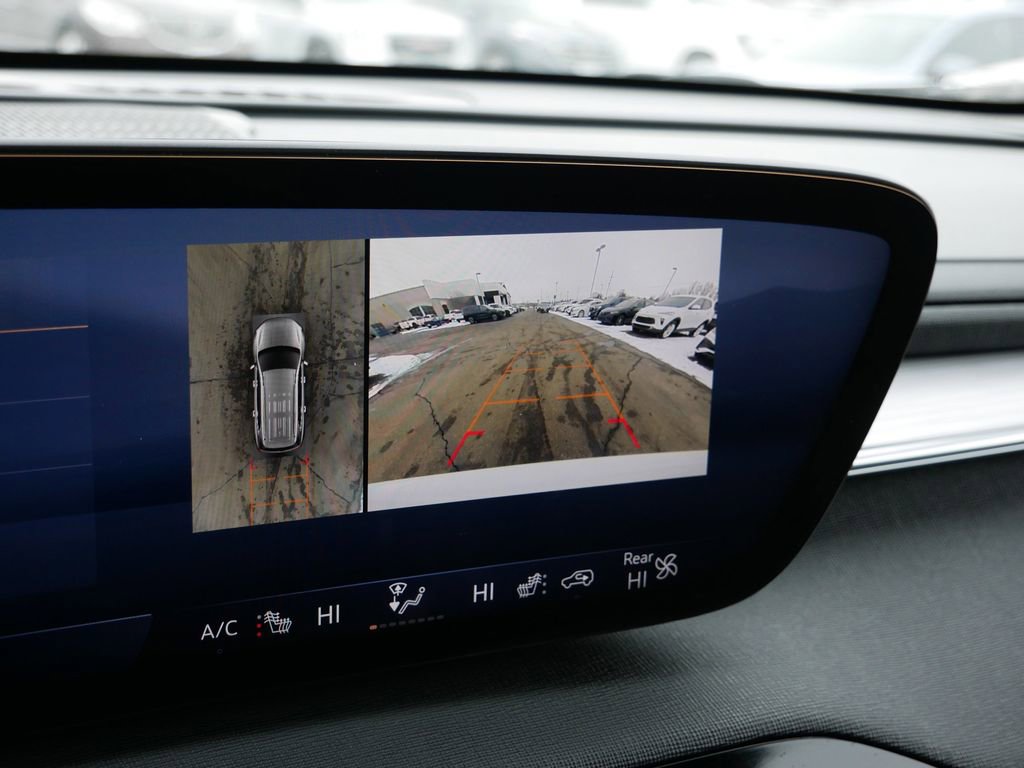 Used 2025 Buick Enclave Preferred image 27