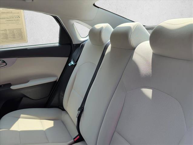 Used 2022 Kia Forte LXS FWD image 19