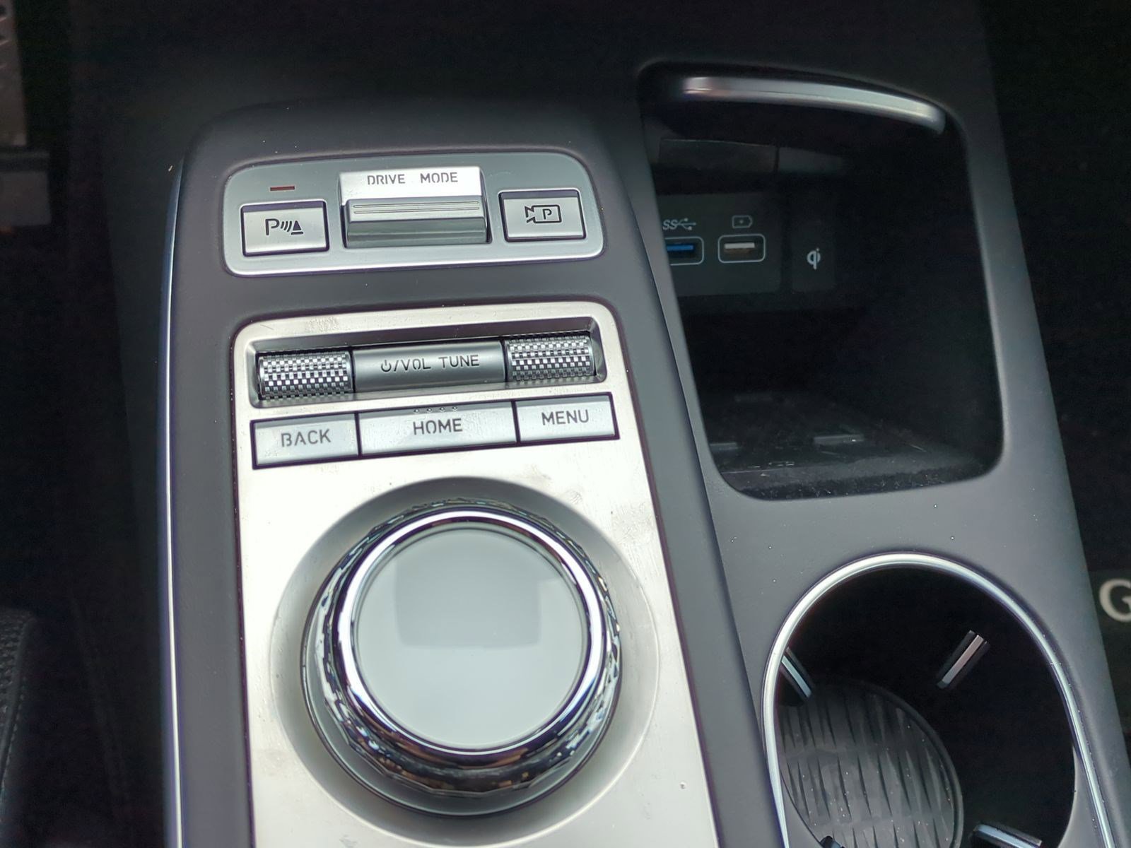 Used 2023 Genesis GV70 2.5T w/ Sport Prestige Package AWD/4WD image 29