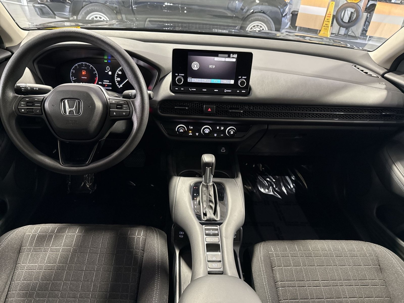 Used 2024 Honda HR-V LX image 24