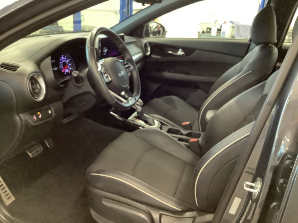 Certified 2023 Kia Forte GT-Line w/ GT-Line Technology Package FWD image 15