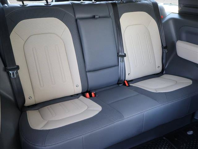 Used 2022 Land Rover Defender 90 X-Dynamic S AWD/4WD image 24