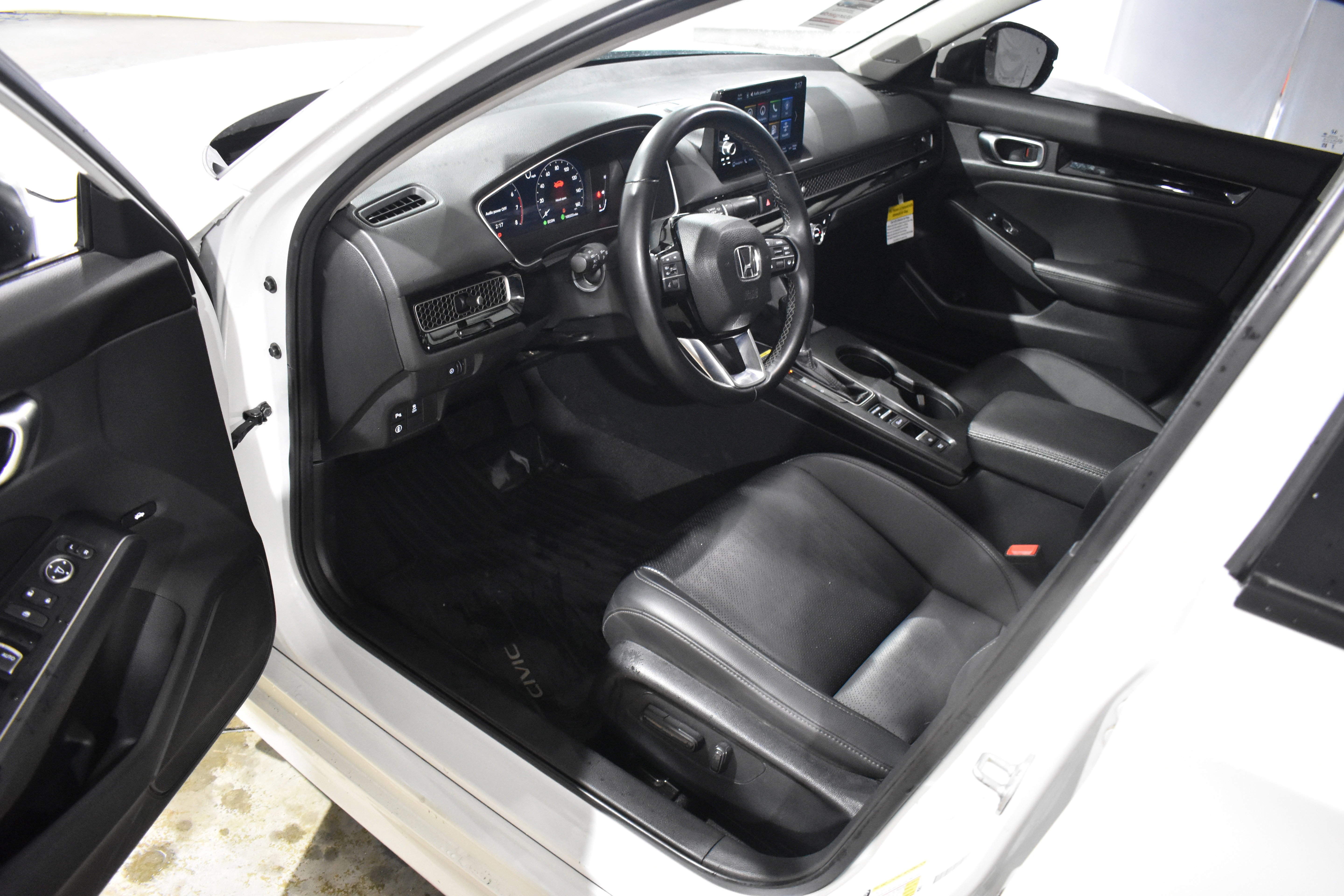 Certified 2023 Honda Civic Touring image 26