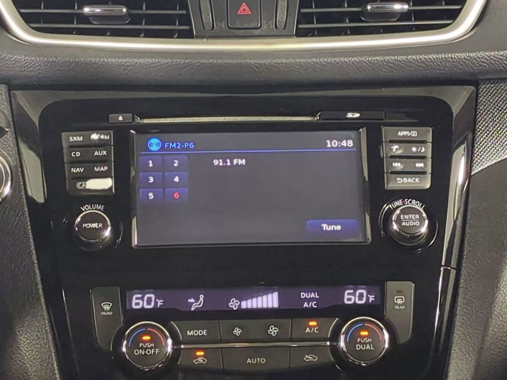 Used 2015 Nissan Rogue SL w/ SL Premium Package image 20