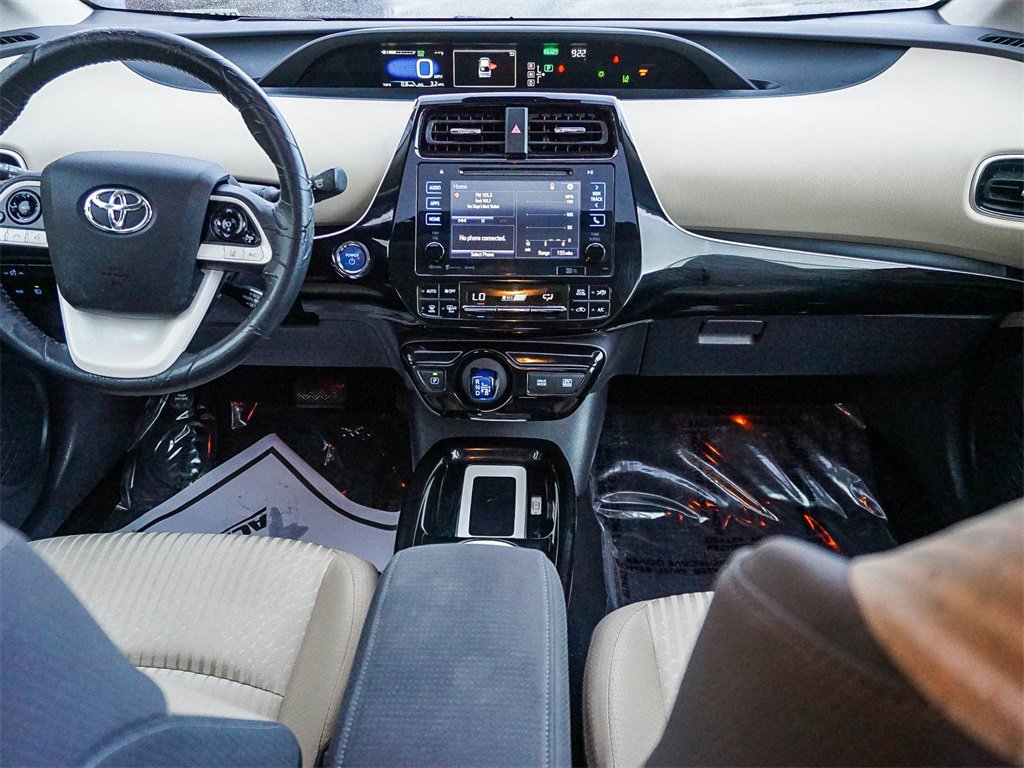 Used 2016 Toyota Prius Three image 13