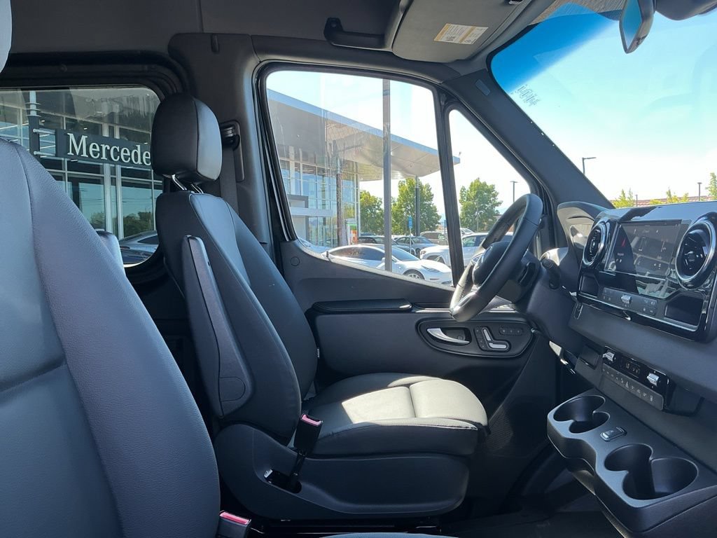New 2026 Mercedes-Benz Sprinter 2500 image 17