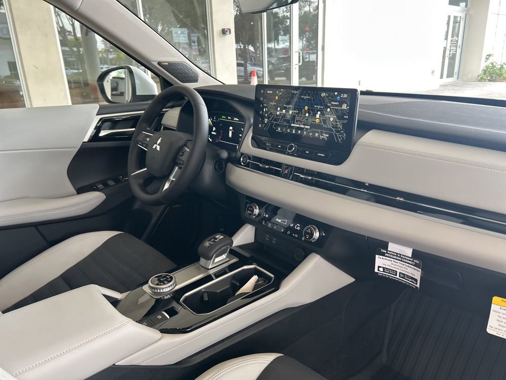 New 2026 Mitsubishi Outlander SE image 22