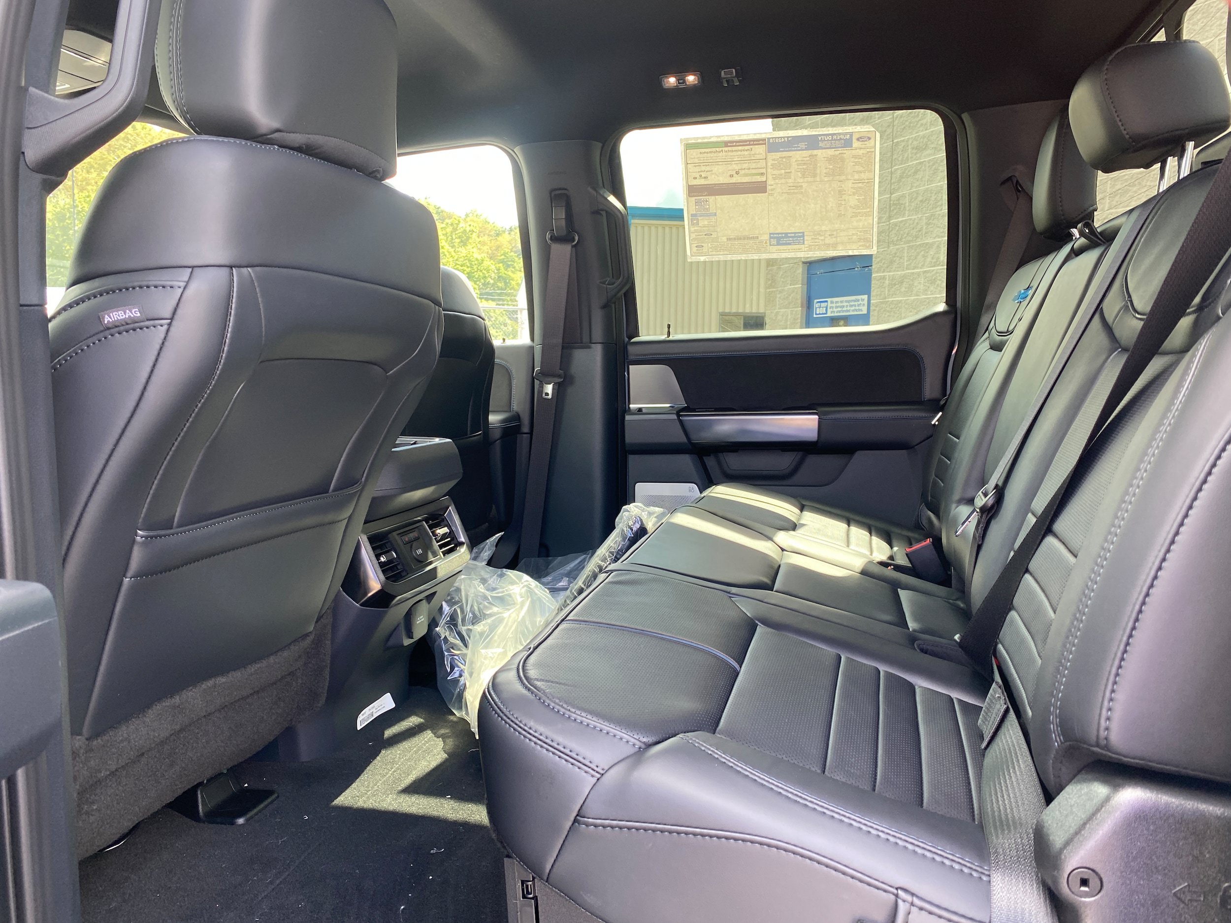 New 2026 Ford F350 Platinum w/ FX4 Off-Road Package AWD/4WD image 25
