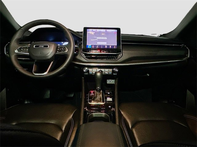 Used 2024 Jeep Compass Limited w/ High Altitude Package image 9