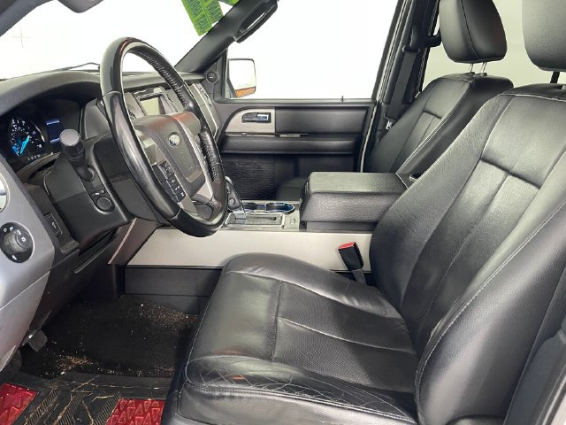 Used 2015 Ford Expedition Limited AWD/4WD image 2
