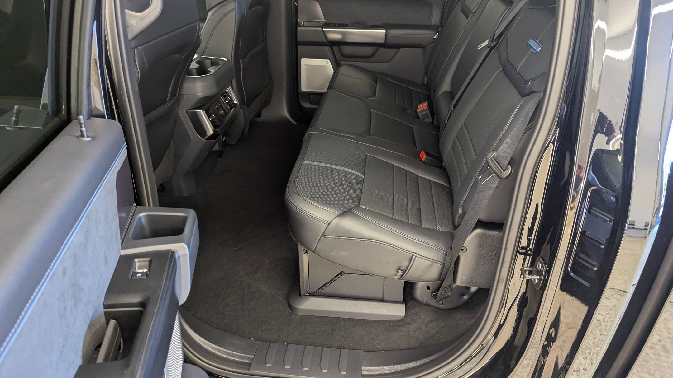 New 2026 Ford F250 Platinum image 13