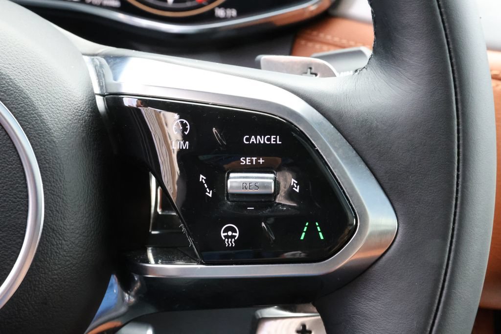Used 2026 Jaguar F-PACE R-Dynamic S AWD/4WD image 16