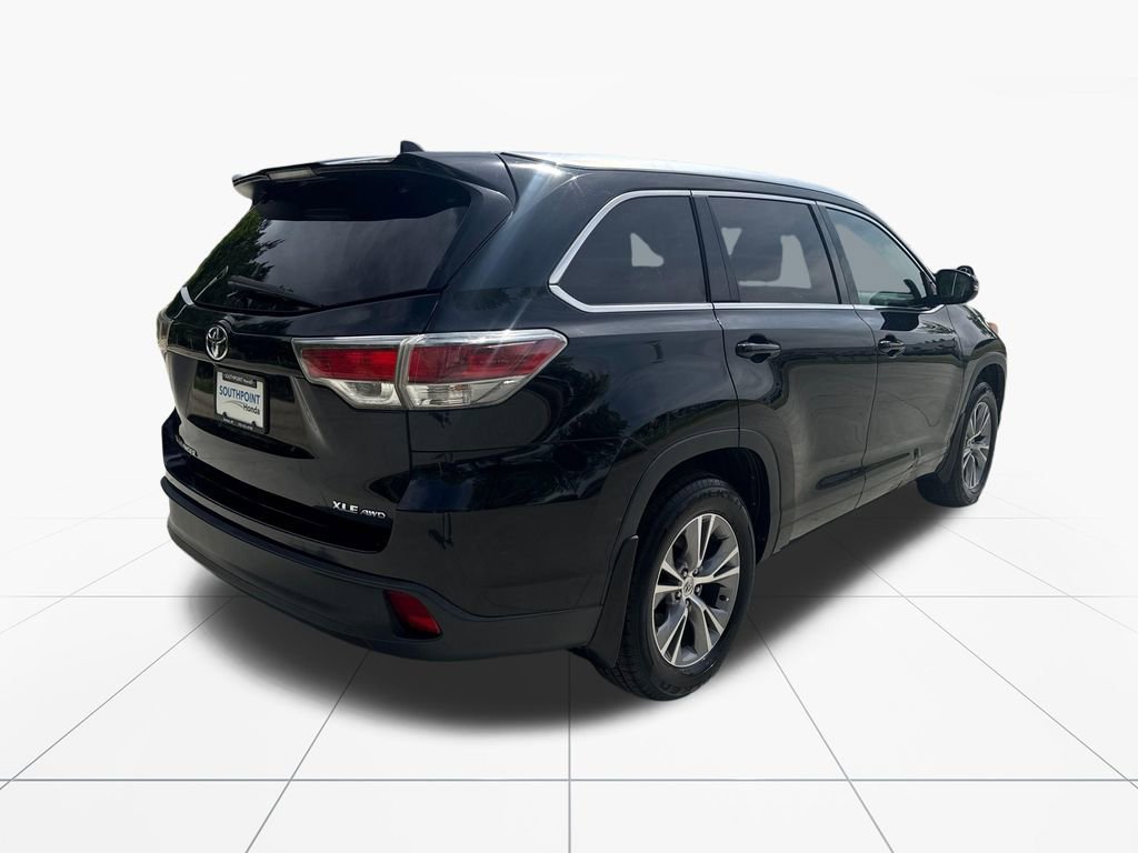Used 2015 Toyota Highlander XLE AWD/4WD image 9
