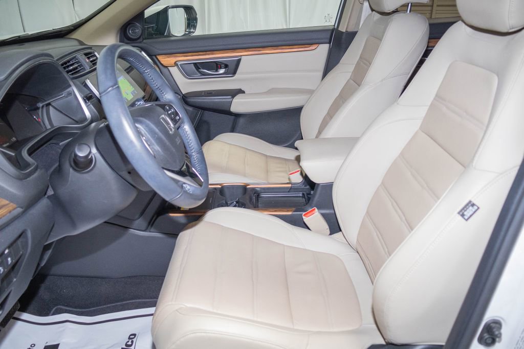 Used 2022 Honda CR-V Touring image 11