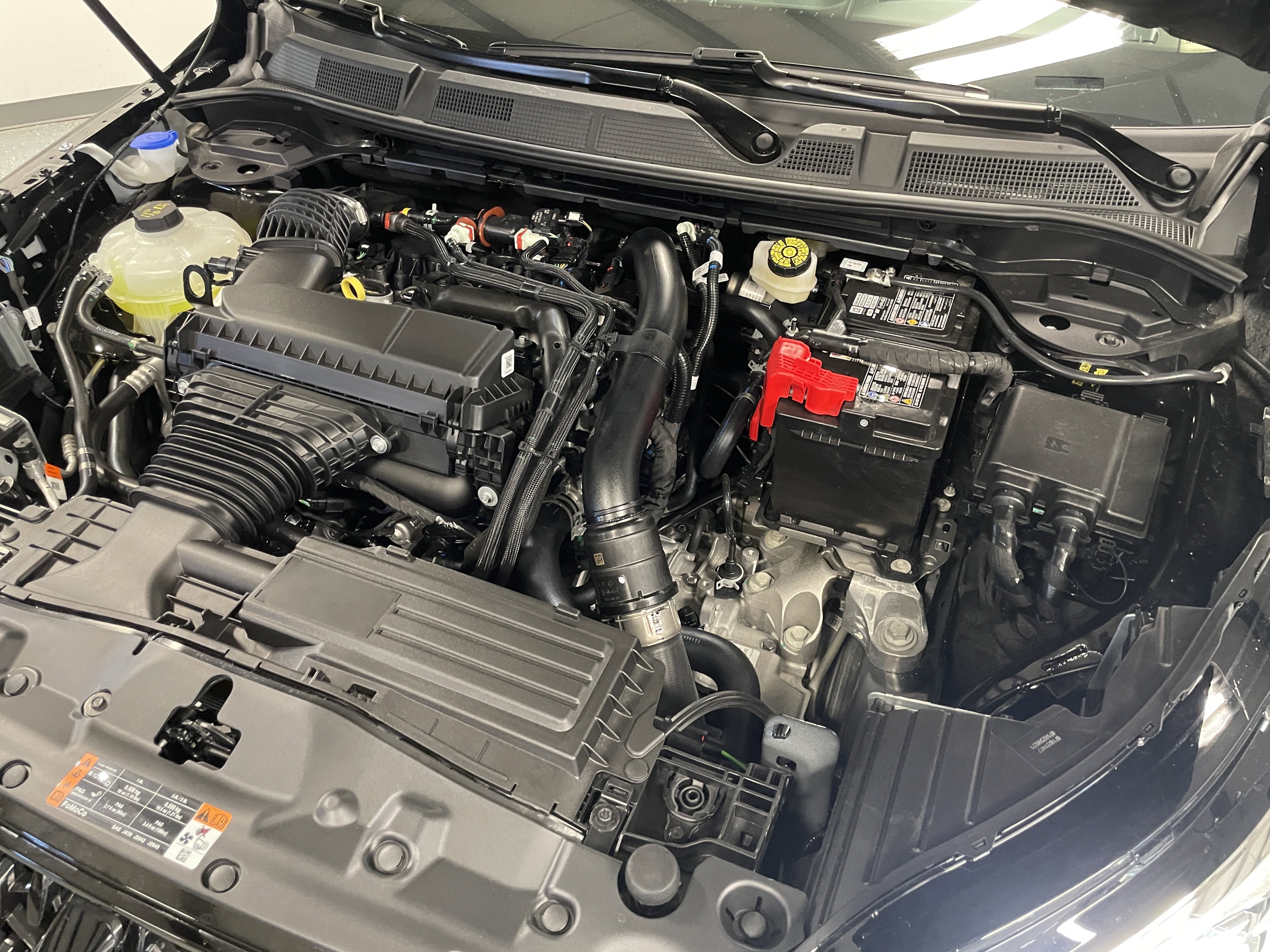 New 2025 Lincoln Corsair Reserve w/ Equipment Group 202A image 33