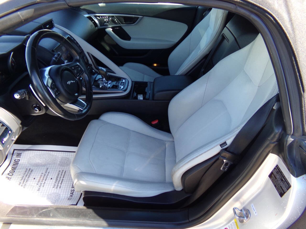 Used 2018 Jaguar F-TYPE Convertible image 14