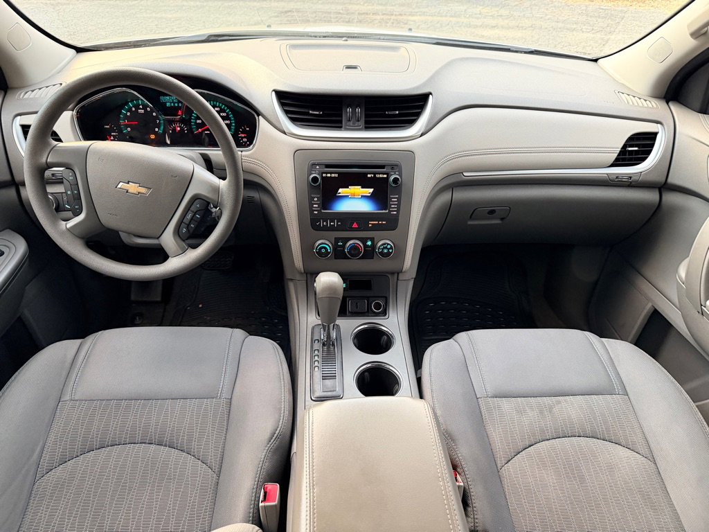Used 2016 Chevrolet Traverse LS image 14