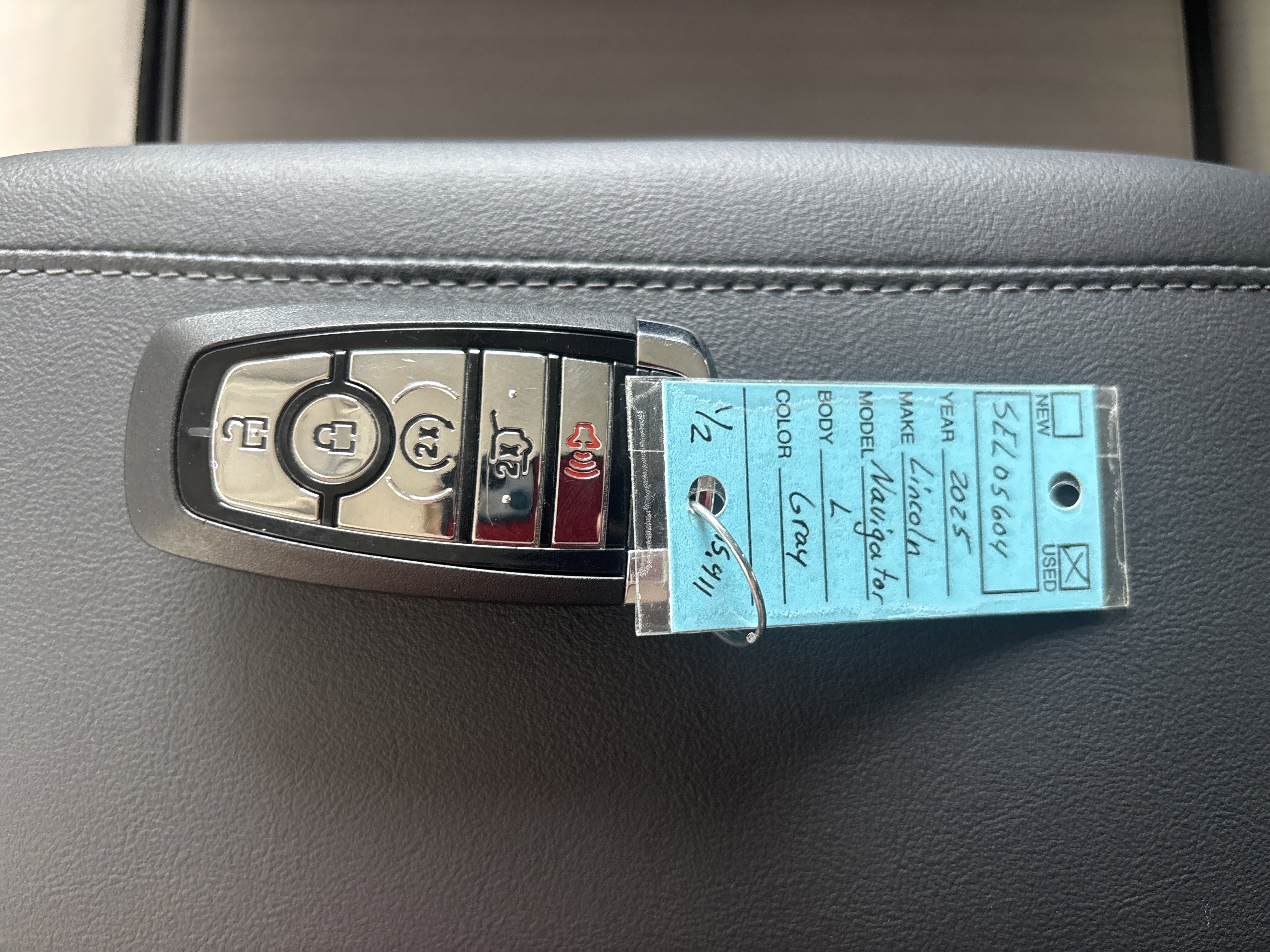 Used 2025 Lincoln Navigator L Reserve image 19