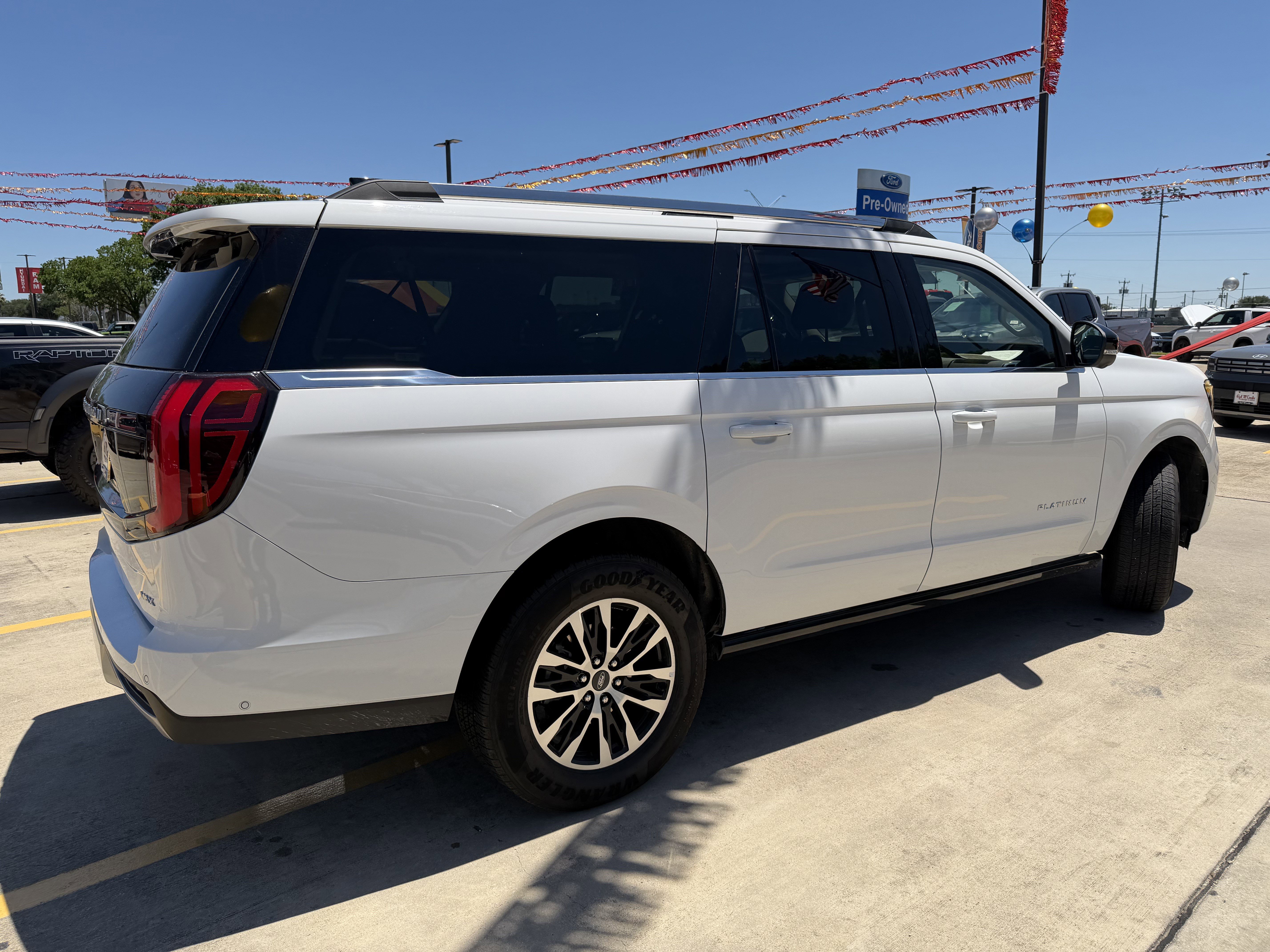 Certified 2025 Ford Expedition Max Platinum AWD/4WD image 6
