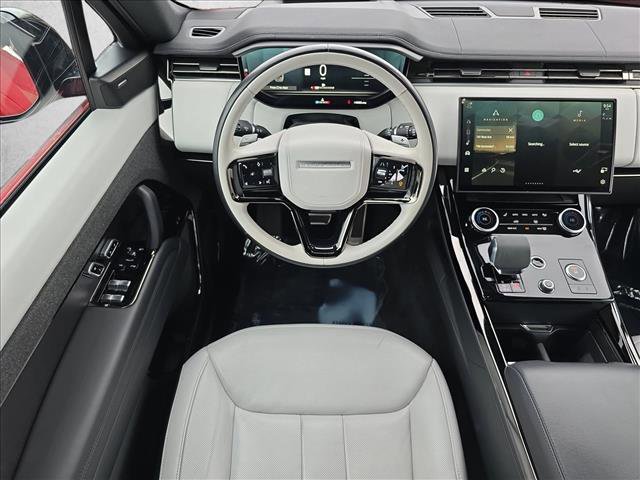Used 2023 Land Rover Range Rover Sport SE Dynamic image 16