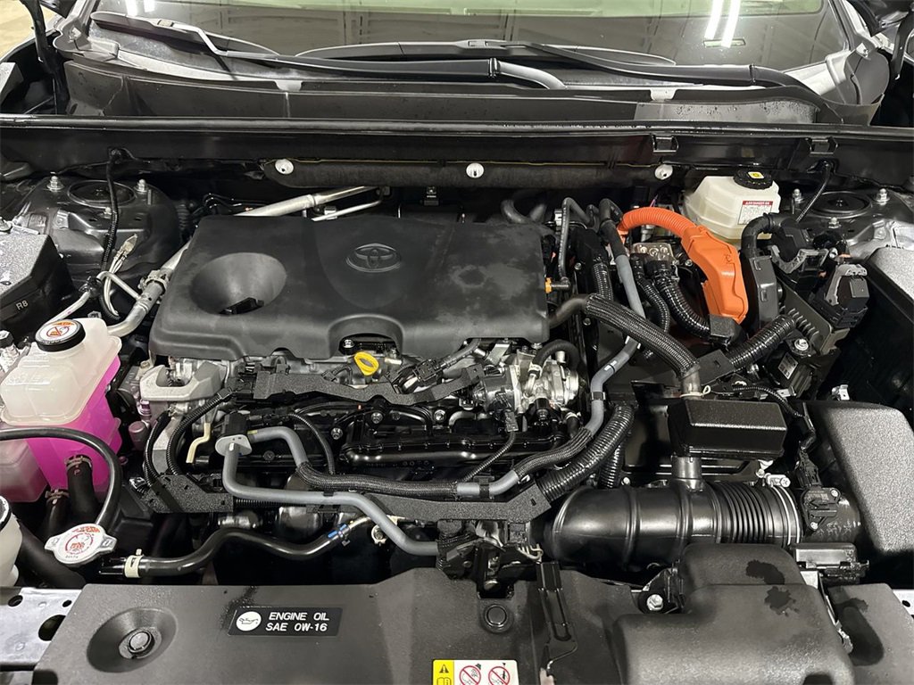 Used 2023 Toyota RAV4 XLE Premium image 25