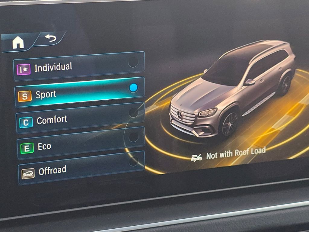 Used 2026 Mercedes-Benz GLS 450 4MATIC image 33