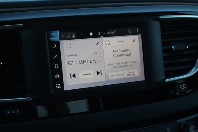 Used 2023 Chrysler Voyager LX image 16