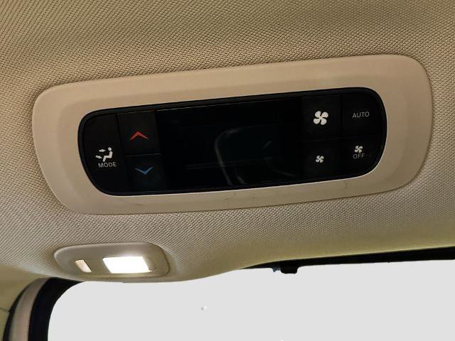 Used 2023 Chrysler Pacifica Limited image 21