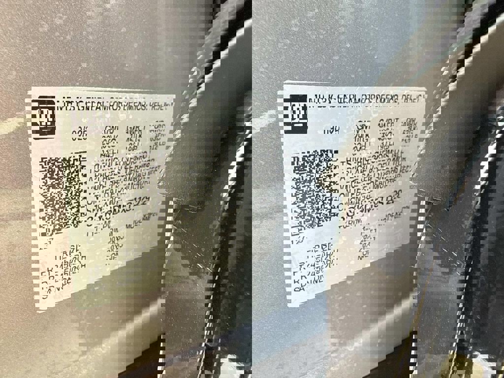 New 2026 Cadillac Optiq Luxury 2 w/ LPO, Floor Liner Package image 18