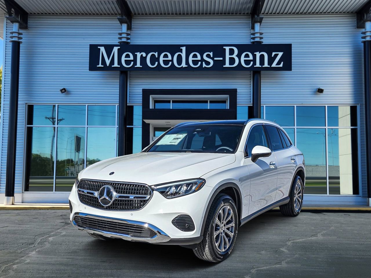 New 2026 Mercedes-Benz GLC 300 4MATIC image 3