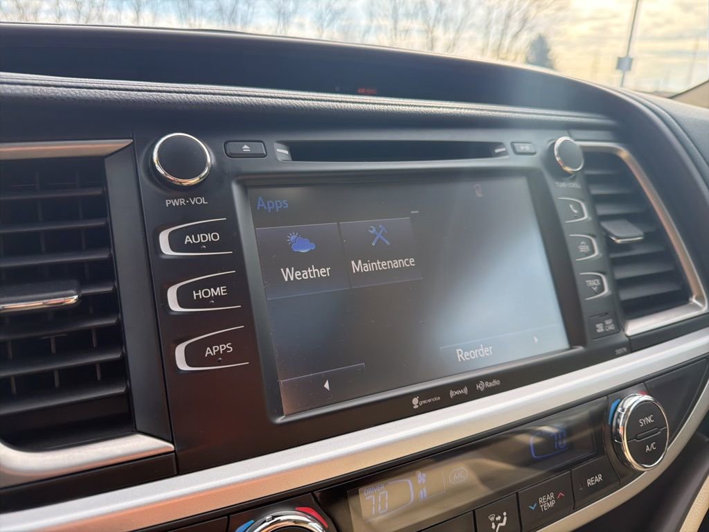 Used 2017 Toyota Highlander XLE image 33