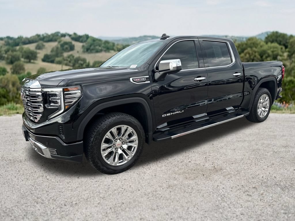 Used 2025 GMC Sierra 1500 Denali w/ Technology Package AWD/4WD image 3