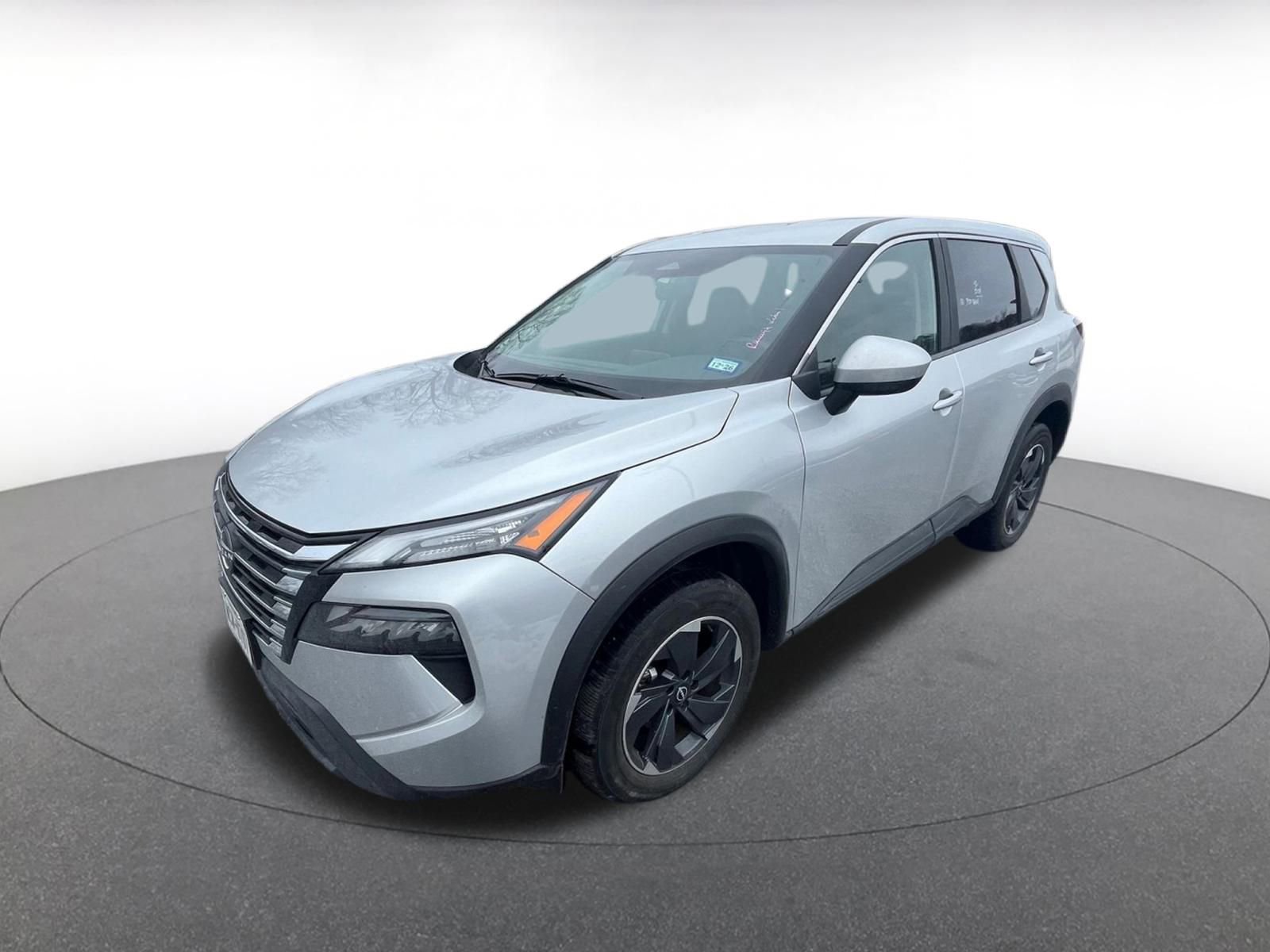 Used 2025 Nissan Rogue SV image 10