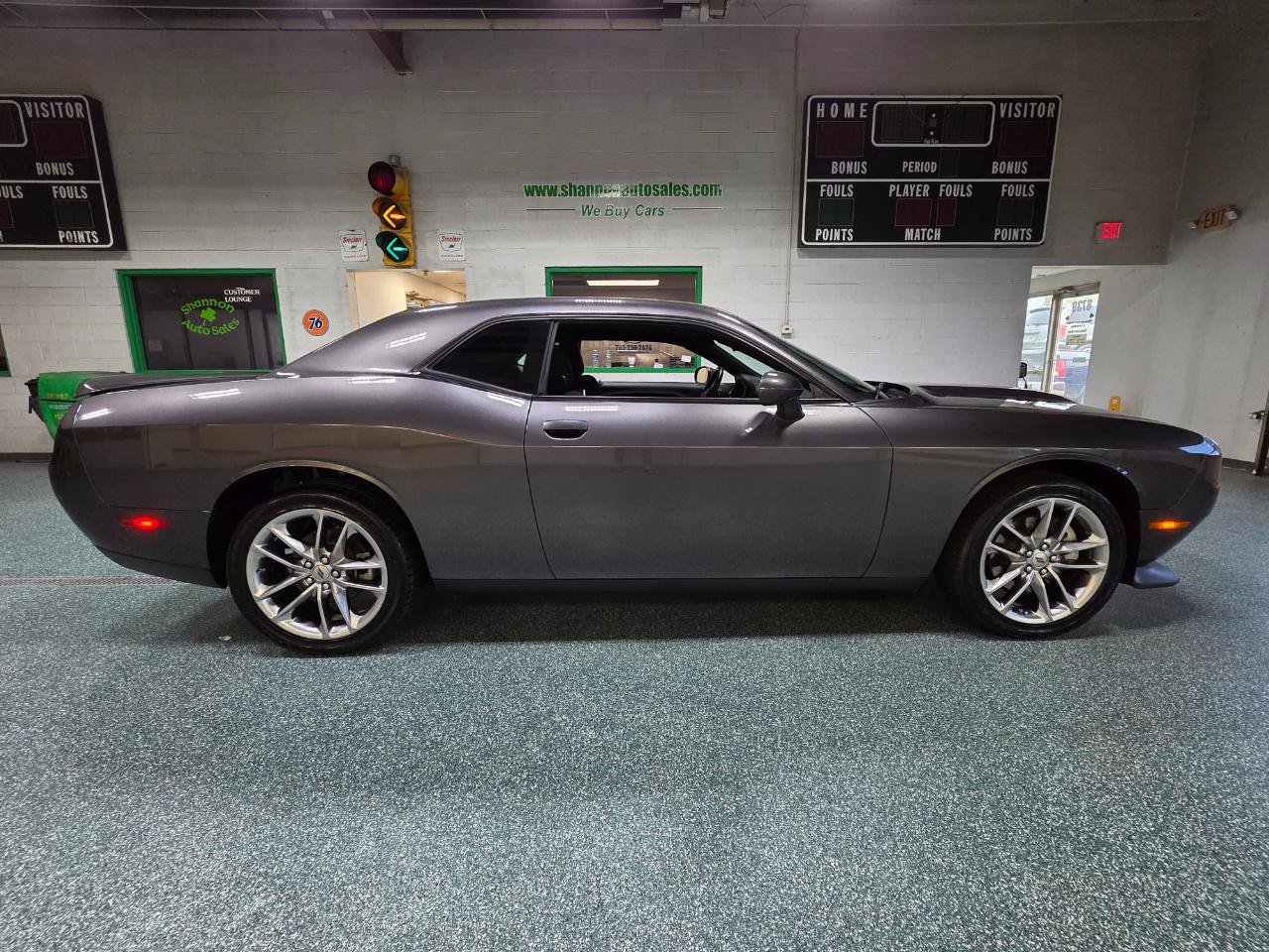 Used 2022 Dodge Challenger GT AWD/4WD image 10
