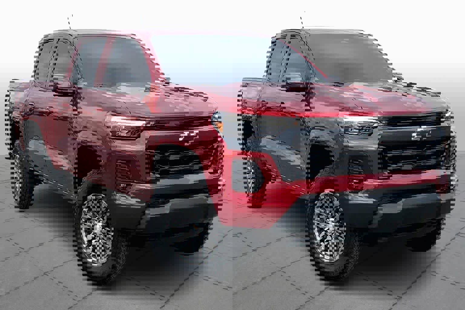 Used 2025 Chevrolet Colorado LT w/ LT Convenience Package image 3