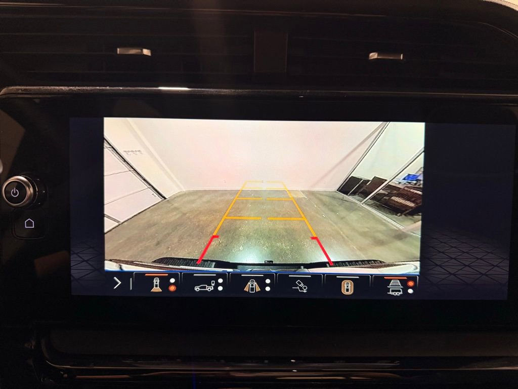 Used 2026 GMC Sierra 2500 AT4X image 25