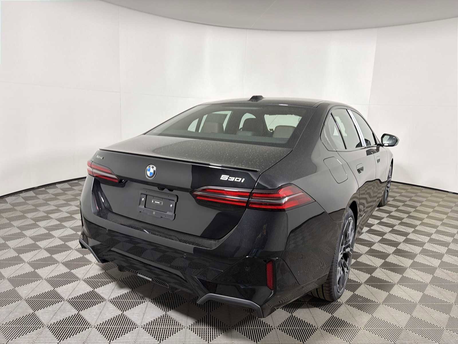 New 2027 BMW 530i xDrive AWD/4WD image 9
