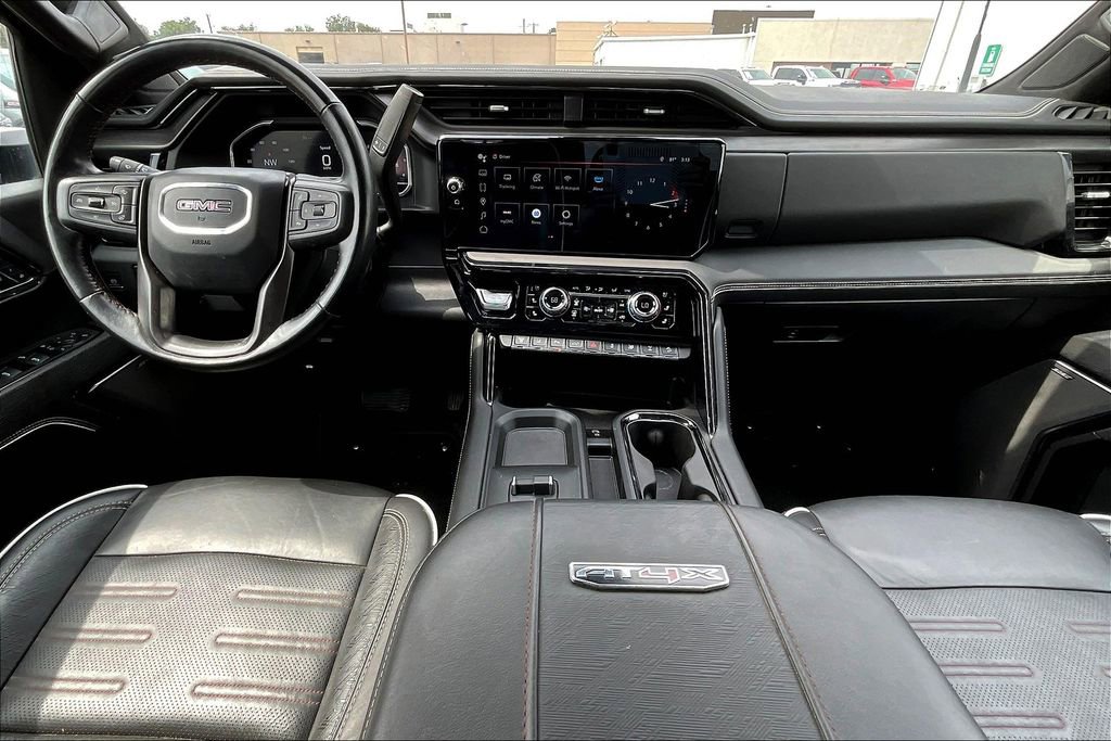 Used 2024 GMC Sierra 2500 AT4X image 18