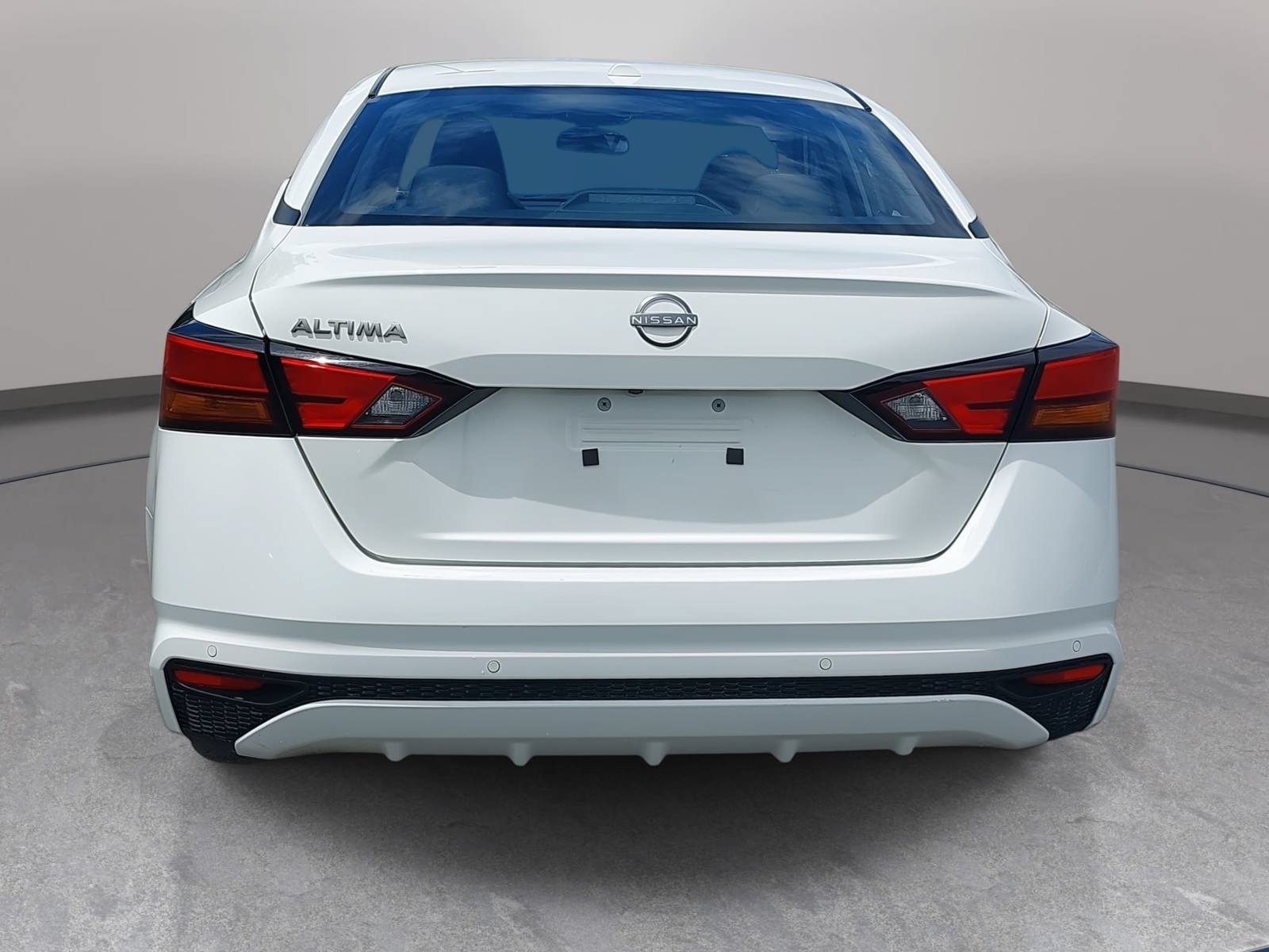 Used 2025 Nissan Altima 2.5 SV FWD image 6