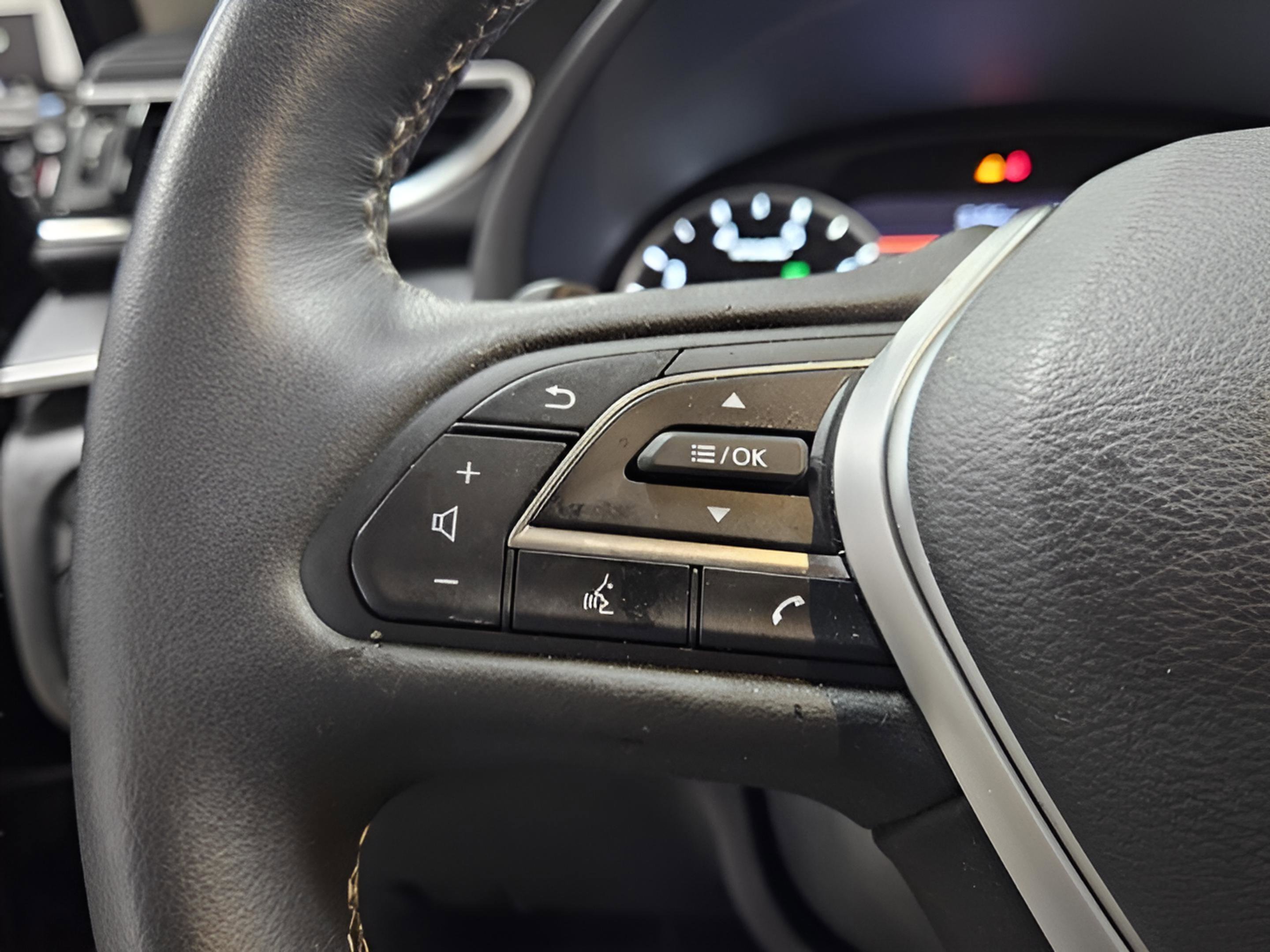 Certified 2025 INFINITI QX50 Luxe w/ Accent Package image 69