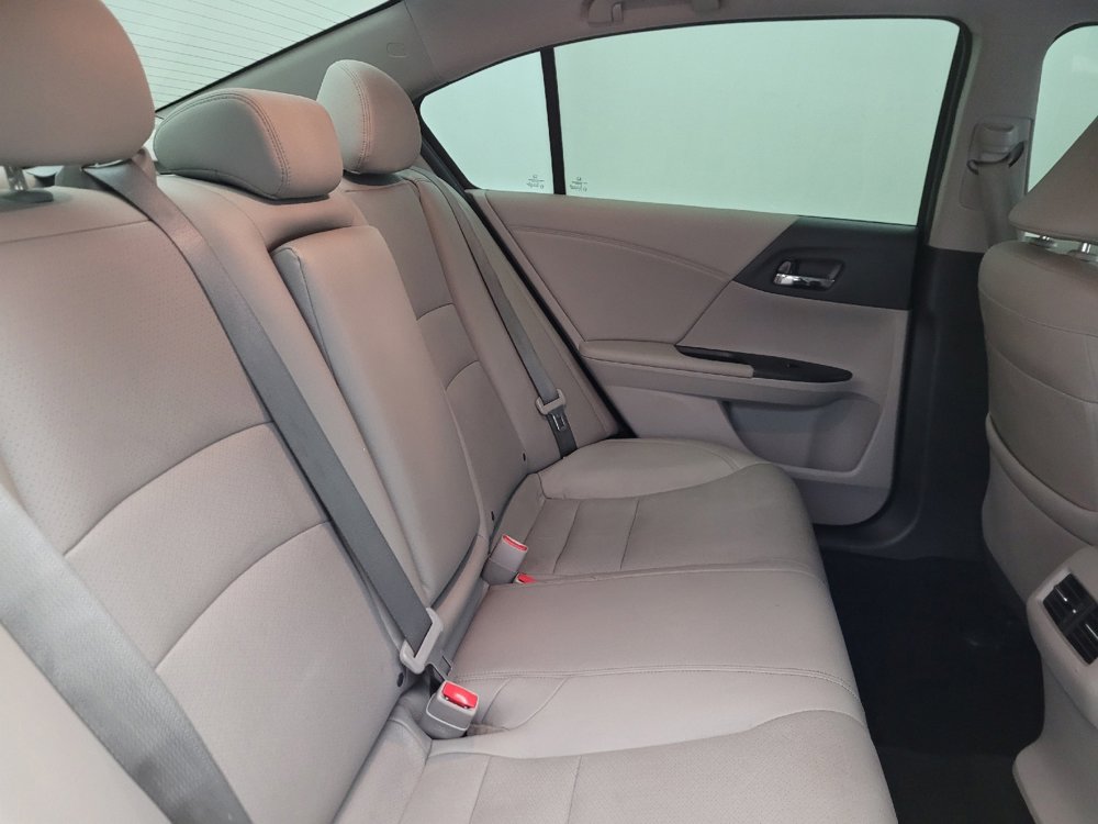 Used 2017 Honda Accord EX-L image 19