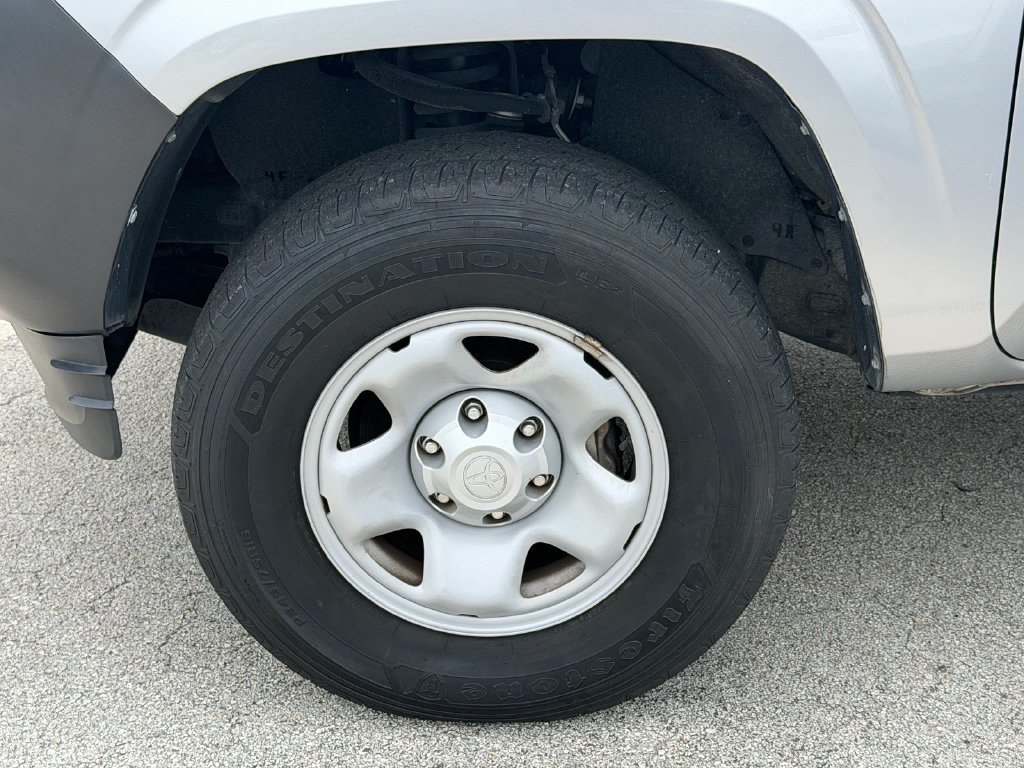 Used 2023 Toyota Tacoma SR RWD image 16